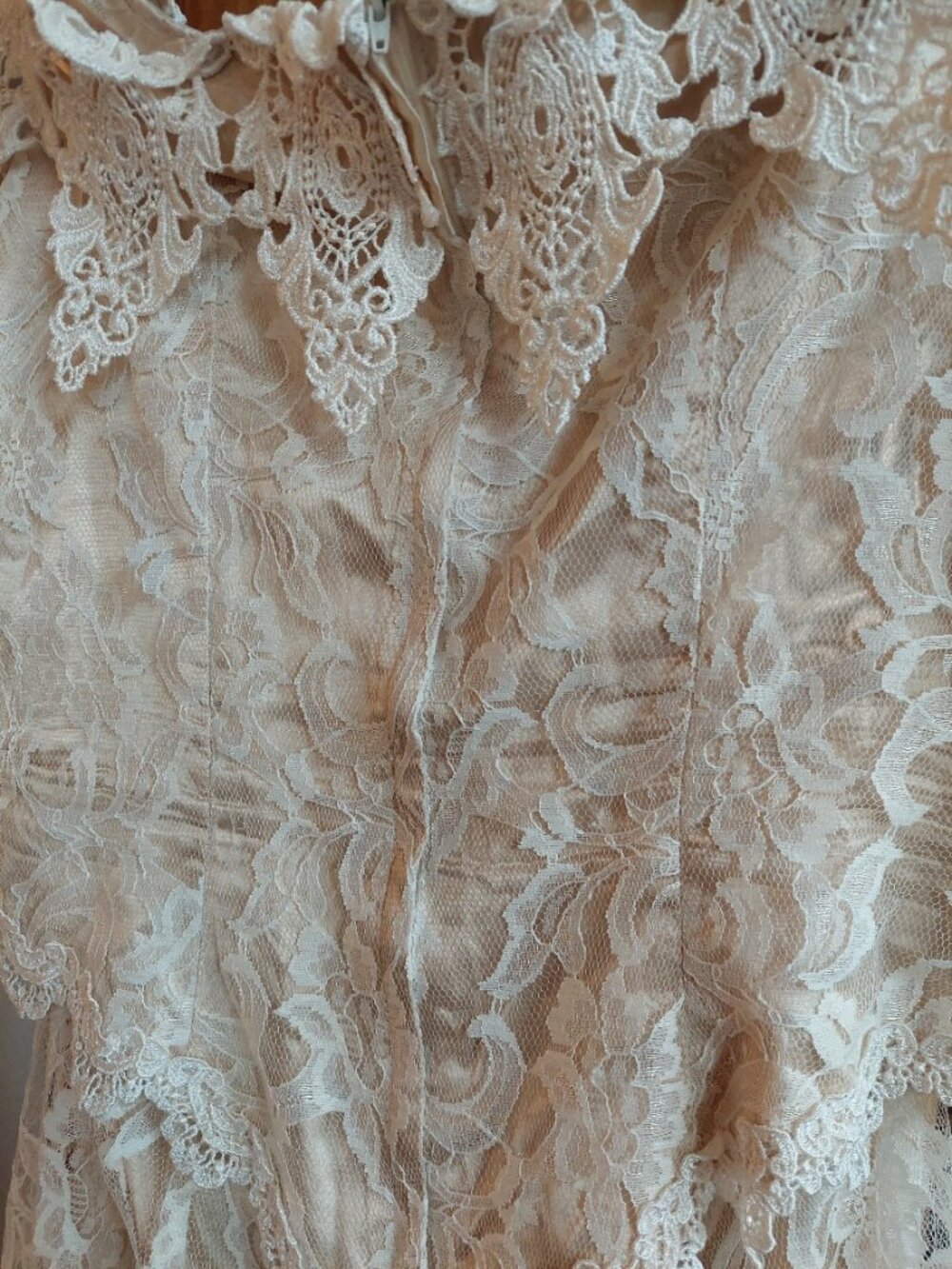Loralie Originals, Vintage 2 piece lace skirt and top set, Ivory color, size 14 - Picture 7 of 9